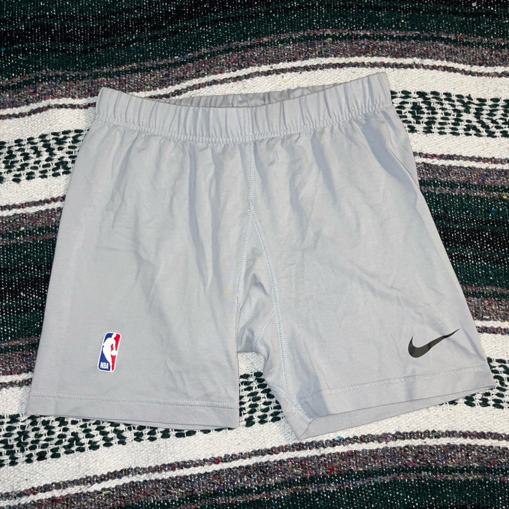 Nike NBA Team Player Issued Basketball Shorts Medium Above Knee 914660-012 RARE